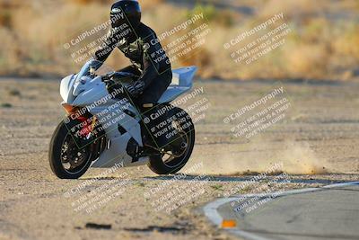 media/Oct-06-2024-Race Pace (Sun) [[d7d39ec7ad]]/1-Turn 10 (730am)/